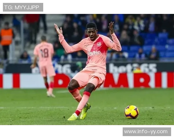 登贝莱禁区内华丽过人精彩挑射破门再添一球助力球队逆转胜利 登贝莱禁区内华丽过人精彩挑射破门再添一球助力球队逆转胜利